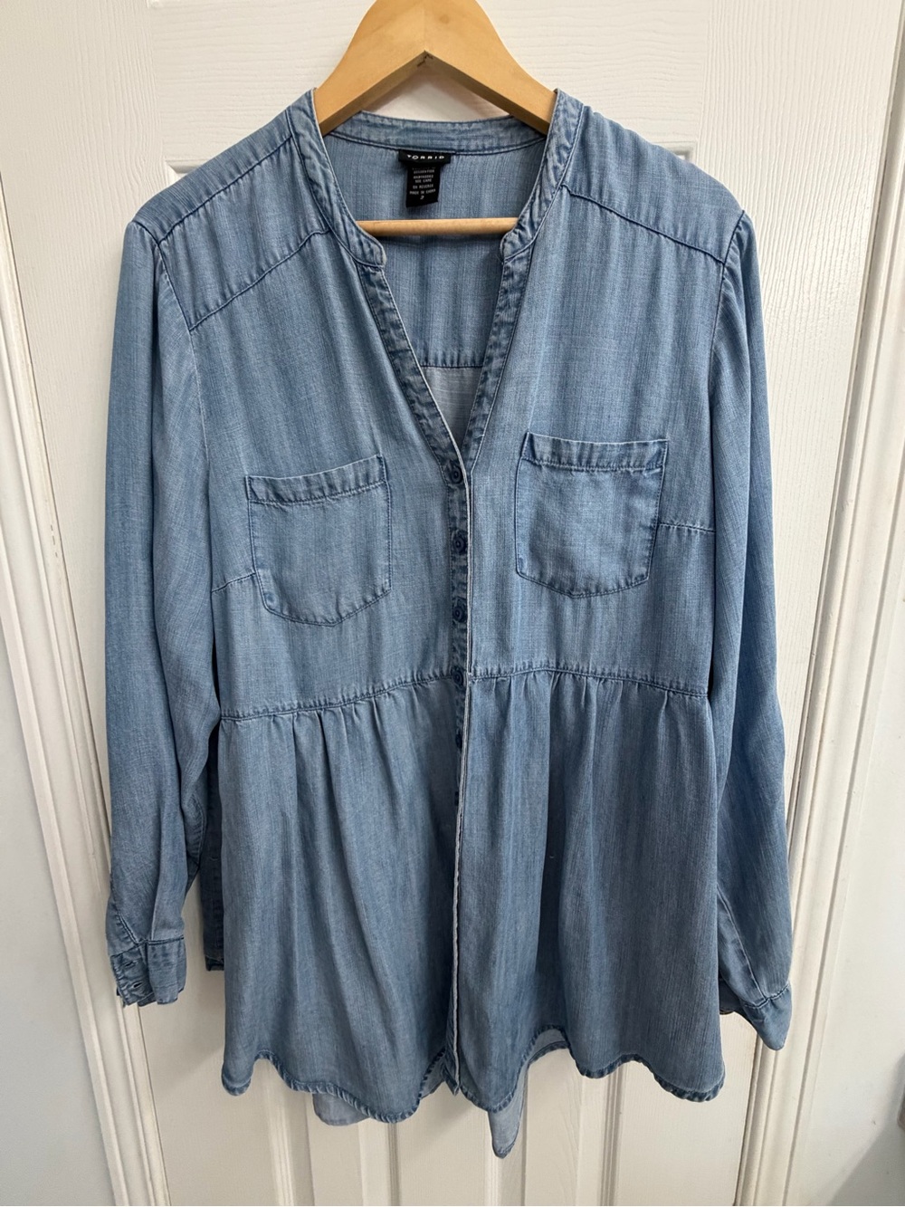 Torrid Chambray Tencel Peplum Tunic Size 2 Plus Size Cottagecore Boho Soft Girl